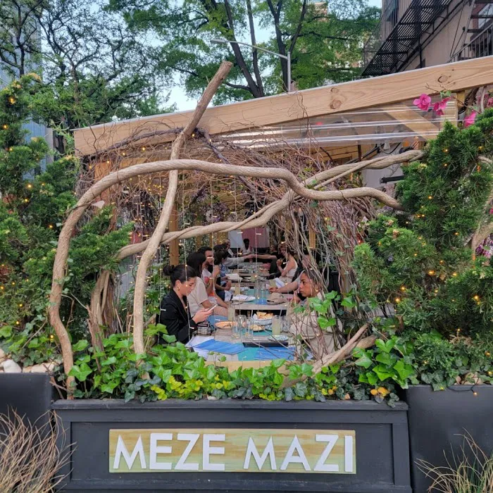 Meze Mazi Picture 3