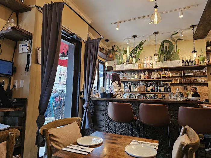 Hummus Kitchen Picture 8