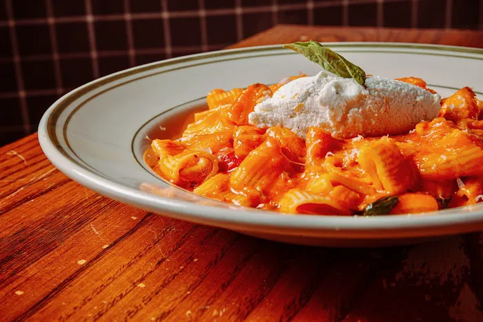 Serano's Italian Picture 7