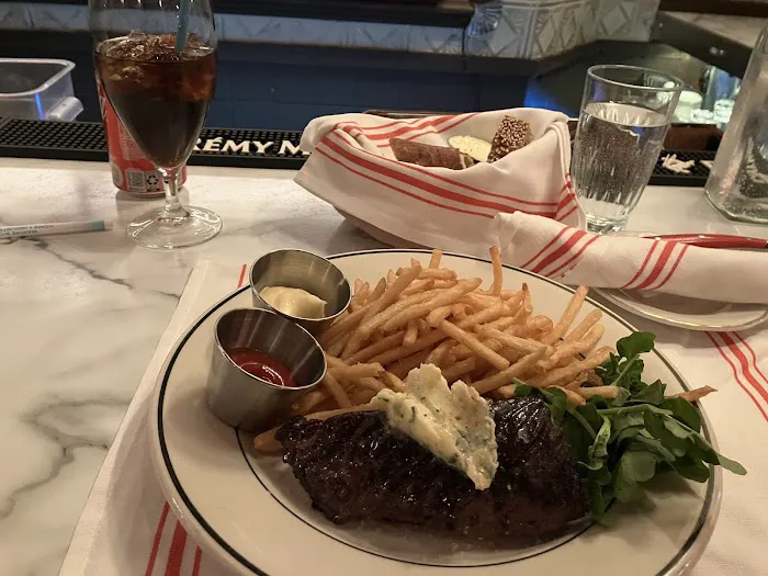 Steak Frites Bistro Picture 4