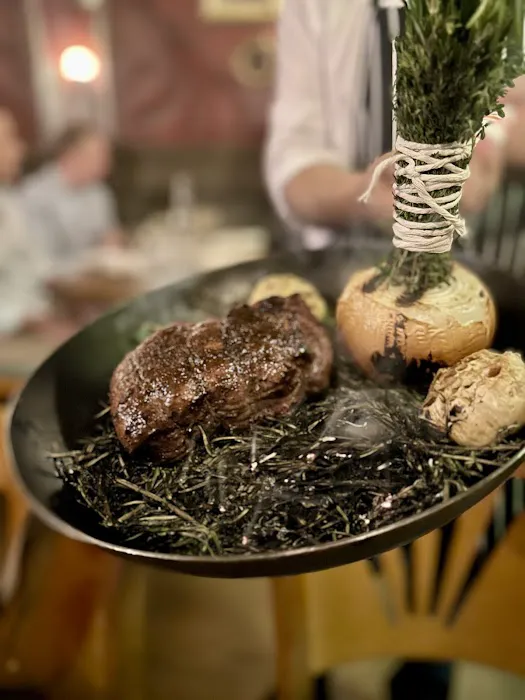 Steak Frites Bistro Picture 7