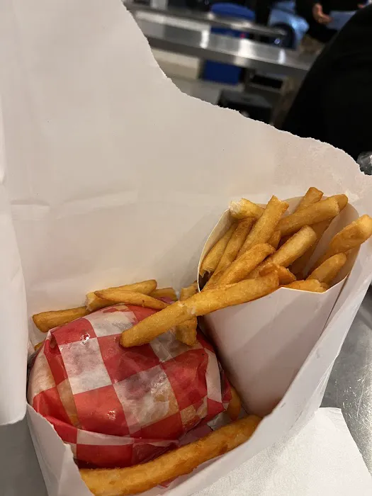 7th Street Burger Nomad Picture 8