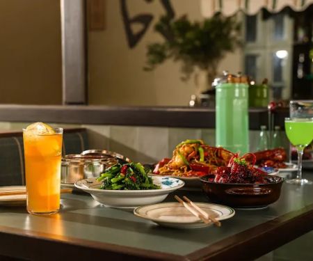 Nomad Tea Parlour