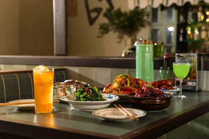 Nomad Tea Parlour Picture 2