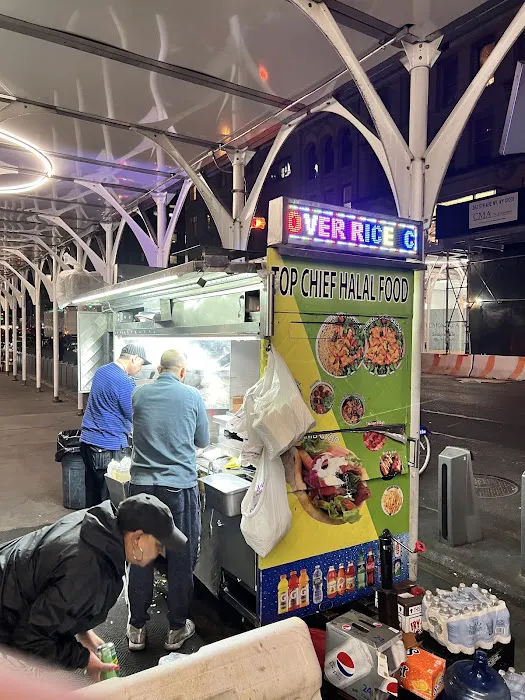 5&29 Halal Gyro Cart Picture 10