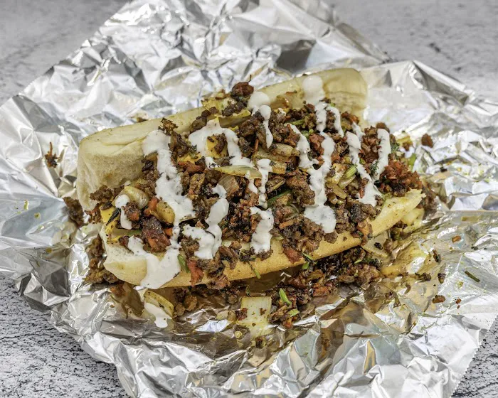 Oyshi’s Halal Food Truck Picture 3