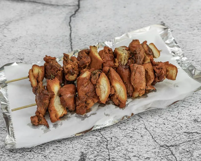Oyshi’s Halal Food Truck Picture 7