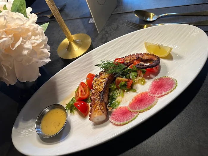 Thai Food Near Me Picture 1