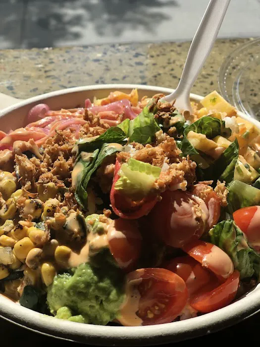 Fresca Bowl & Poke Mahi Picture 8