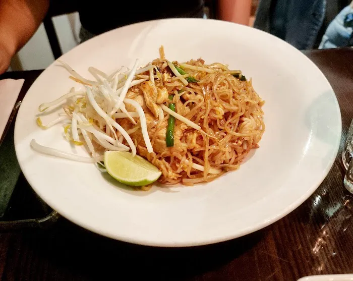 Lan Larb Chiang Mai 2nd Ave Picture 4