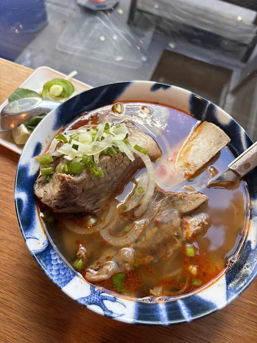 Nom Nam Picture 3