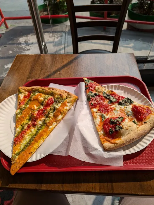 Romano Pizza Restaurant Picture 2