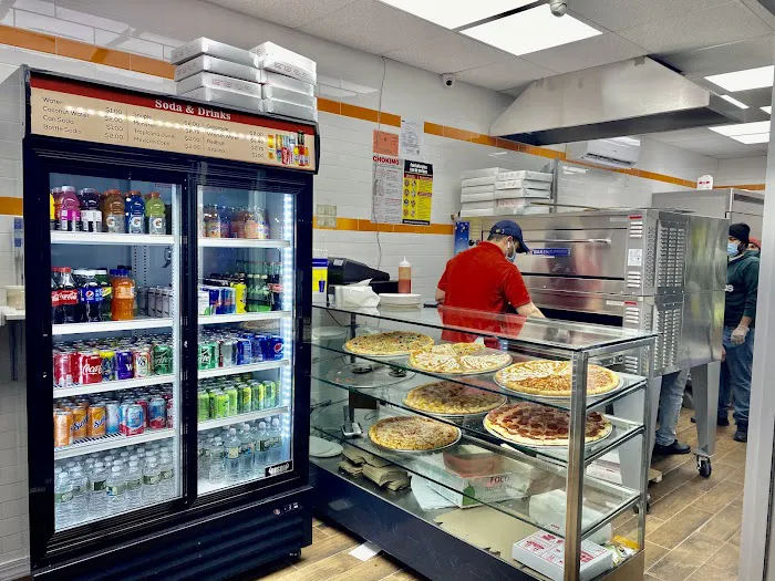 99¢ Delicious Pizza Picture 8