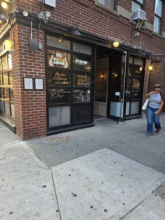 Nittis Italian Restaurant in Hell's Kitchen Picture 4