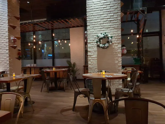 Tranzit Restaurant Picture 2