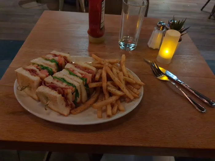 Tranzit Restaurant Picture 7