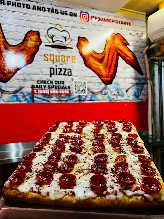 Square pizza NYC Time Square Picture 8