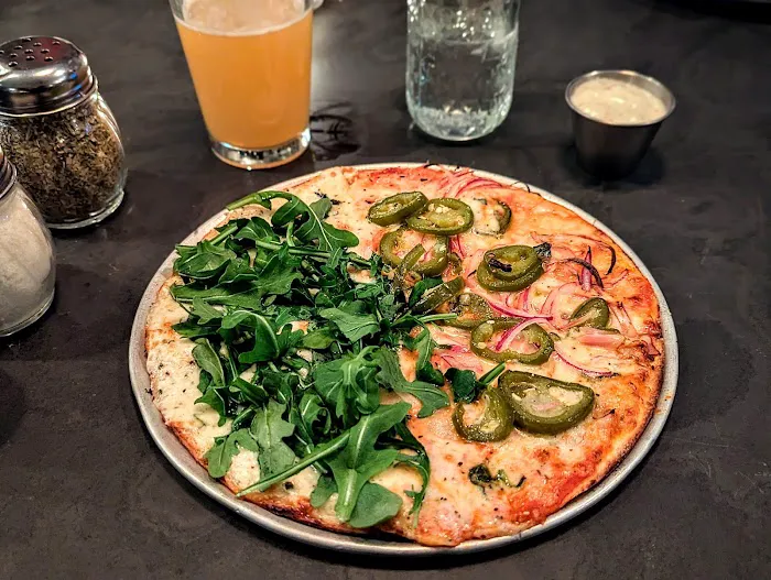 Vezzo NYC Thin Crust Pizza Picture 6