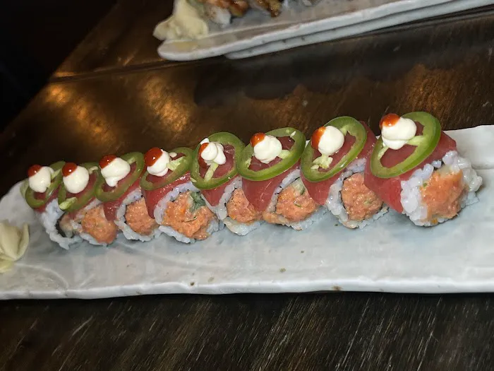 K SUSHI & BAR Picture 2