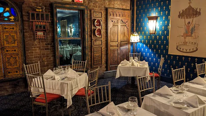 Chez Josephine Picture 5
