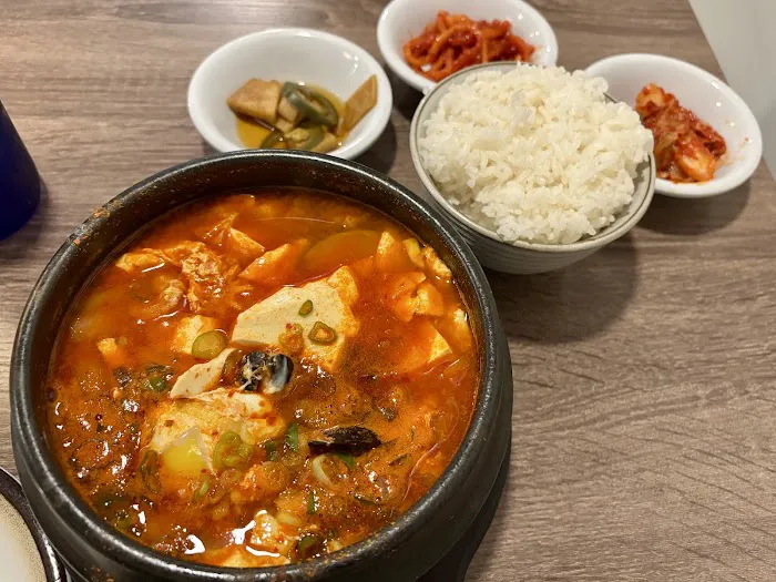 Lim’s Kitchen Picture 7