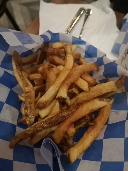 FARM TO BURGER Picture 8