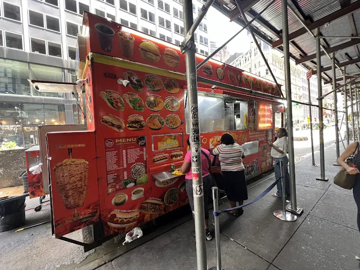 Famous Halal Food (Food Truck) Picture 1
