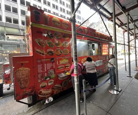 Famous Halal Food (Food Truck)