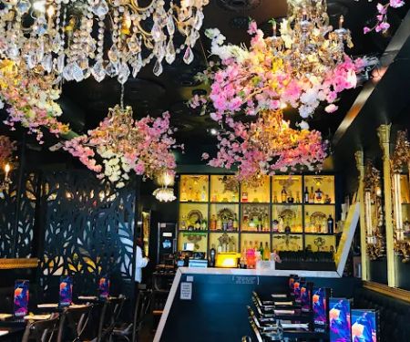 At Nine Restaurant & Bar