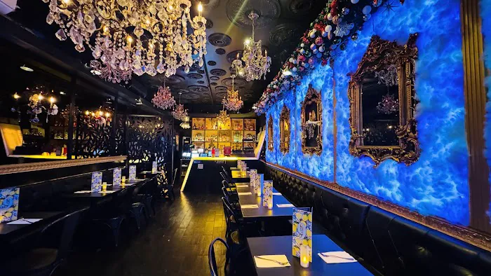 At Nine Restaurant & Bar Picture 3