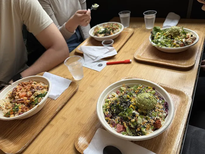 Red Poke Picture 4