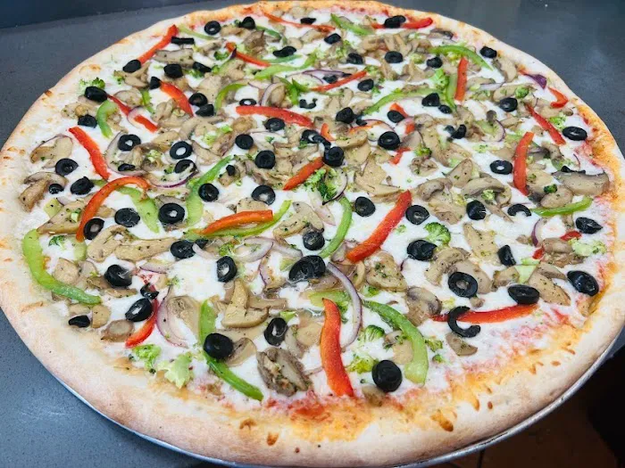 $1.50 NYC Hand Tossed Pizza Picture 3