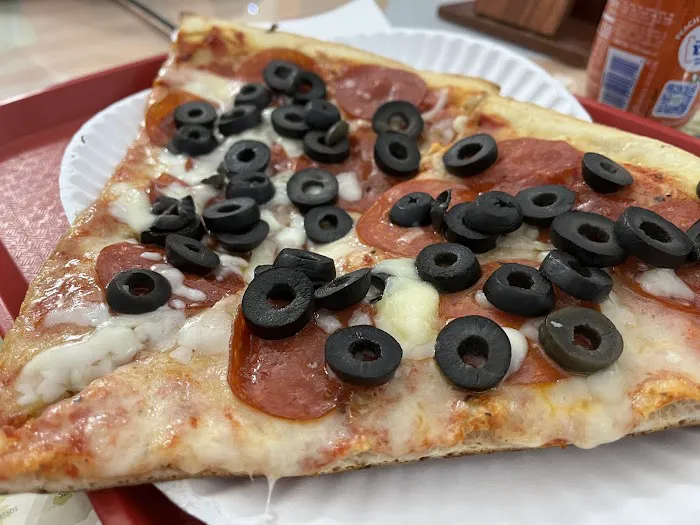 42nd Street Pizza Picture 4