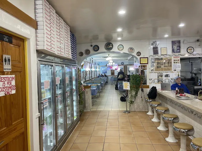 42nd Street Pizza Picture 6
