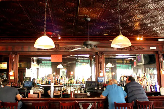 The Landmark Tavern Picture 1