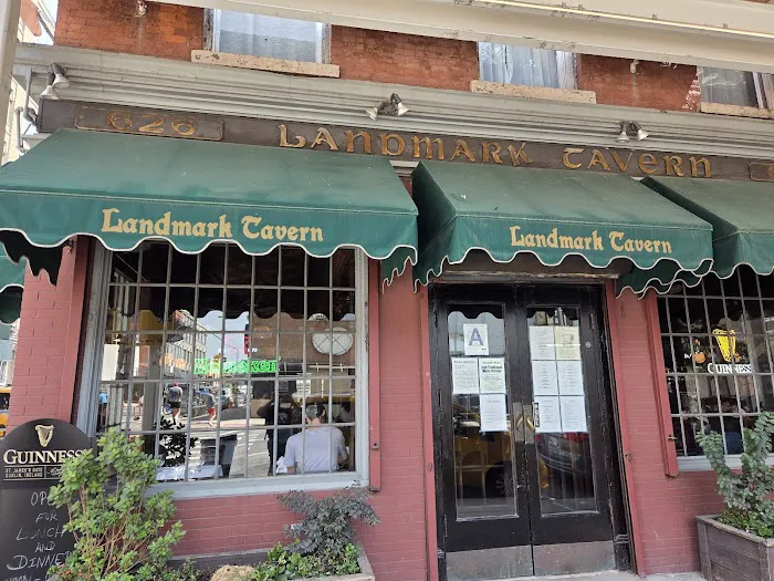 The Landmark Tavern Picture 4