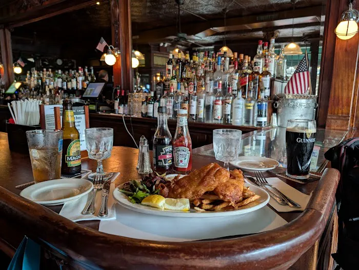 The Landmark Tavern Picture 7