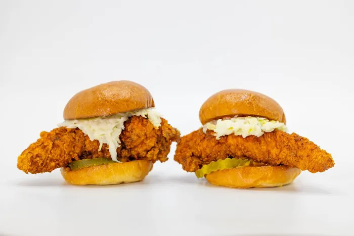 Fluffies Hot Chicken - Midtown Picture 3