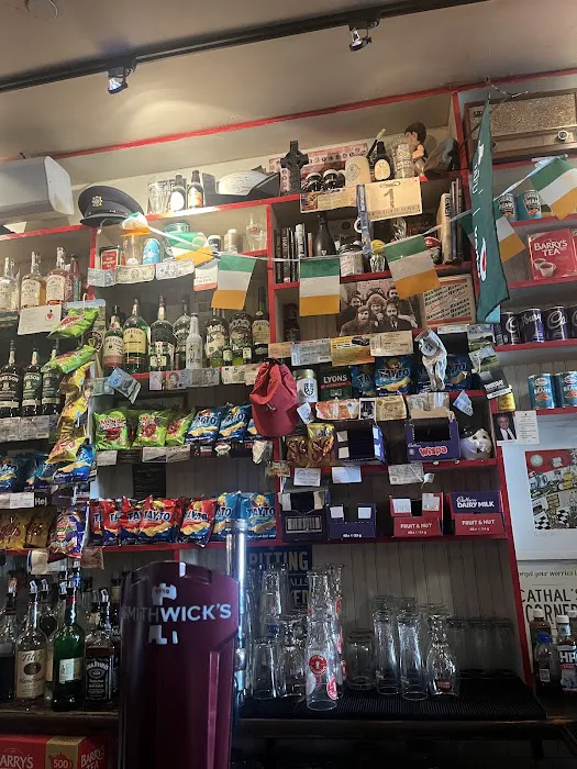 The Long Hall Pub & Grocery Picture 6