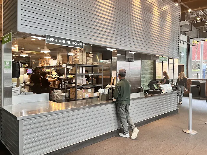 Shake Shack Midtown East Picture 1