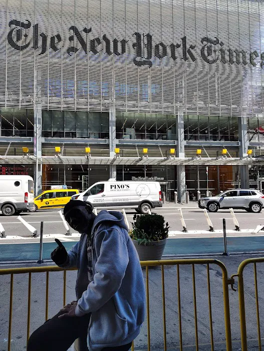 New York Times Cafeteria Picture 7