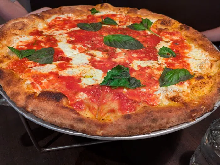 Patsy's Pizzeria Picture 3