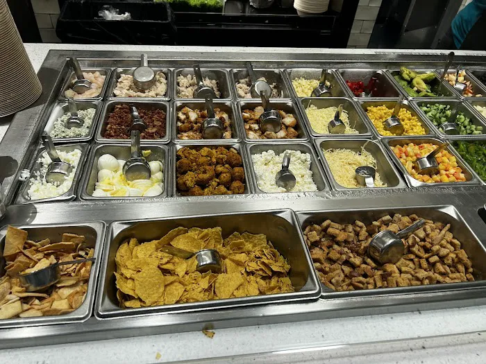 Chopt Creative Salad Co. Picture 4