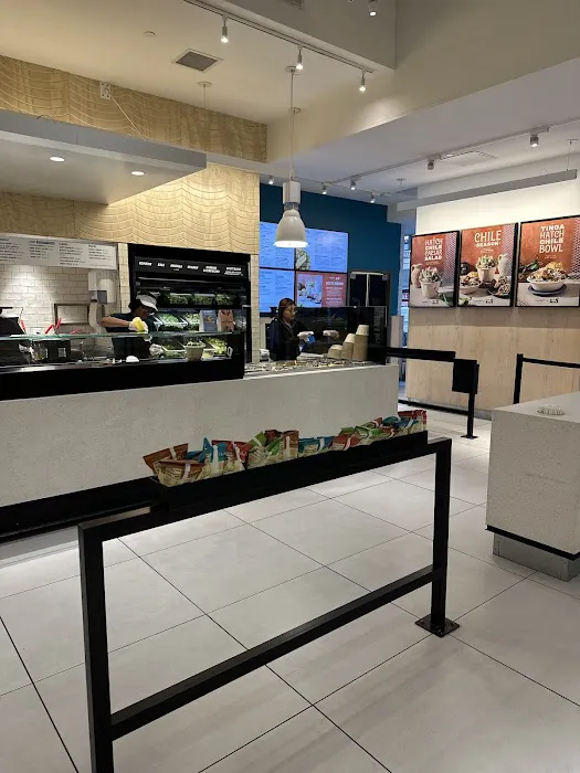 Chopt Creative Salad Co. Picture 8