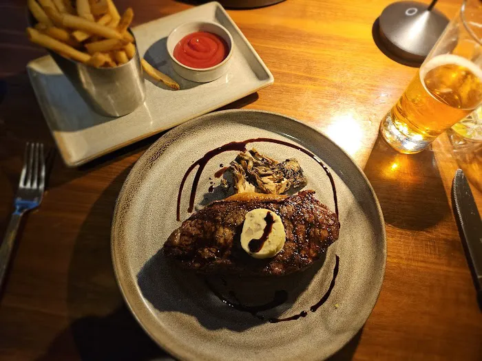 STATE Grill and Bar Picture 4