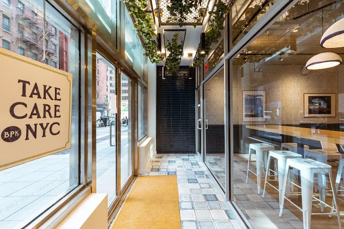 Blue Park Kitchen Picture 1