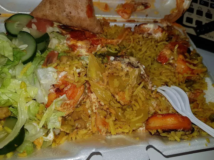 XPL Halal Food Truck Picture 2