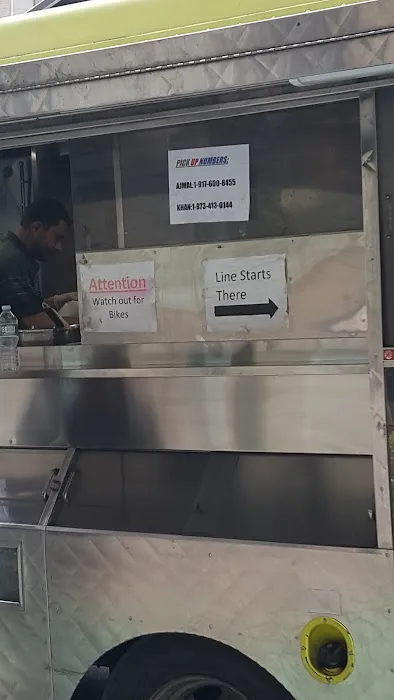 XPL Halal Food Truck Picture 8