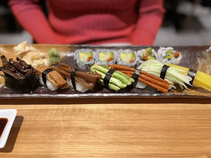 Aji Sushi Picture 5