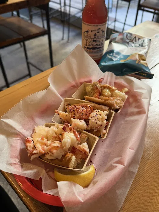 Luke's Lobster Midtown East Picture 8